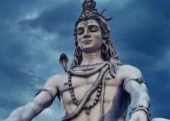 आखिर क्यों महादेव के गले में रहता है नाग?
