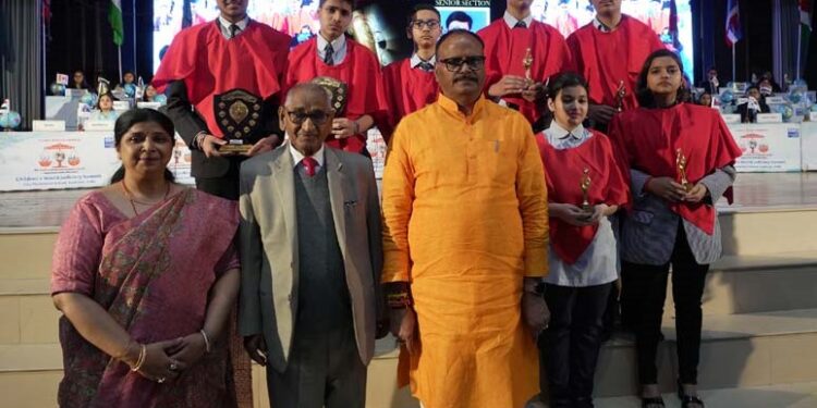 अच्छे समाज की आधारशिला स्कूल में ही रखी जाती है : ब्रजेश पाठक, उप-मुख्यमंत्री, उत्तर प्रदेश