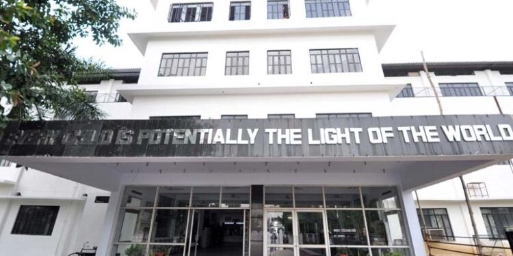 सी.एम.एस. अलीगंज में भी कैम्ब्रिज सेक्शन खुला