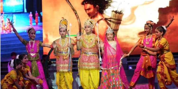 सी.एम.एस. यूनाइटेड वर्ल्ड कैम्पस द्वारा ‘डिवाइन एजुकेशन कान्फ्रेन्स’ का भव्य आयोजन