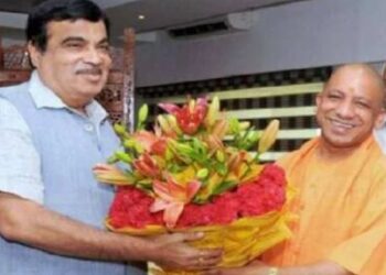 सज्जनों की रक्षा के लिए दुर्जनों पर प्रहार, नितिन गडकरी ने श्रीकृष्ण से की मुख्यमंत्री योगी की तुलना