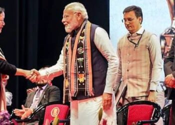 रचा इतिहास तो पीएम नरेंद्र मोदी ने दी बधाई, मिलिए नागालैंड की पहली महिला मंत्री क्रूस से