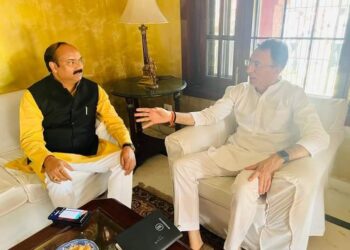 सांसद अरुण सागर ने जनपद शाहजहांपुर की 108 सड़कों के नव निर्माण हेतु पीडब्ल्यूडी मिनिस्टर जितिन प्रसाद को दिया प्रस्ताव