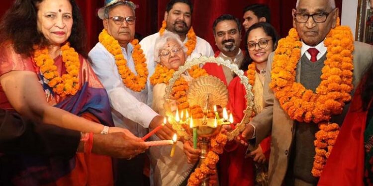 चारित्रिक उत्कृष्टता ही छात्रों को ‘टोटल क्वालिटी परसन’ बना सकती है- डा. जगदीश गाँधी