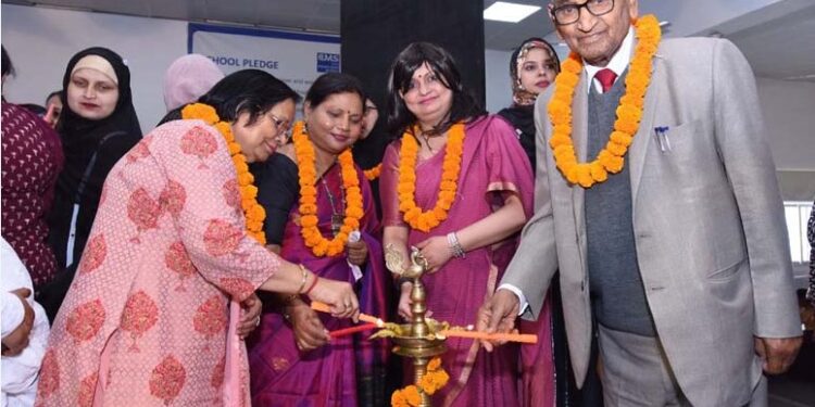 डिवाइन एजुकेशन  से बच्चे संस्कारवान बनते हैं- डा. जगदीश गाँधी
