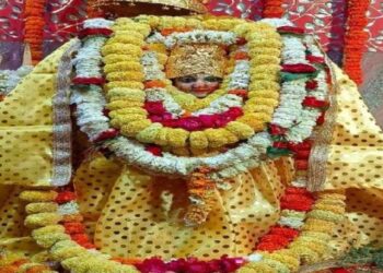 मां भगवती का एक अनोखा मंदिर, जहां दूर-दूर से दर्शन करने आते हैं लोग