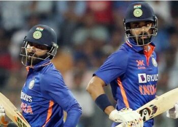 जडेजा-राहुल की शतकीय साझेदारी से पहला वनडे जीता भारत, 