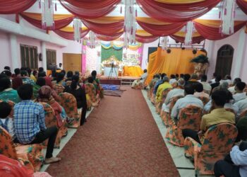 इस्कॉन मंदिर अध्यक्ष अपरिमेय श्यामदास प्रभु जी के साथ आलमबाग के भक्तों ने की आनंद की खोज