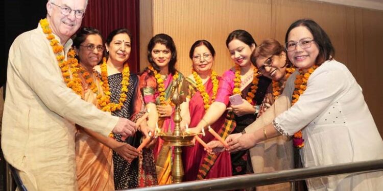 अच्छे समाज की आधारशिला स्कूल में ही रखी जाती है : श्री अवनीश कुमार सिंह, डिप्टी रजिस्ट्रार