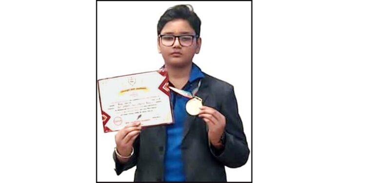 अन्तर्राष्ट्रीय हिन्दी ओलम्पियाड में वैभव को गोल्ड मेडल