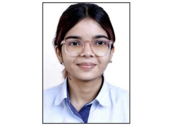 सी.एम.एस. छात्रा आकृति को 92,000 अमेरिकी डालर की स्कॉलरशिप