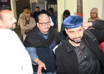 अभी से फ्लोर टेस्ट तक RJD विधायक तेजस्वी के घर रहेंगे, 40 घंटे रहने-खाने का इंतजाम