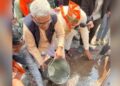 राहुल गांधी का काफिला निकलते ही गंगाजल से धोई गई सड़क