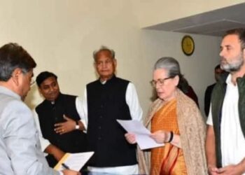 सोनिया गांधी के पास कुल 12. 53 करोड़ की प्राॅपर्टी, लेकिन खुद की कार नहीं; हलफनामे में बताया