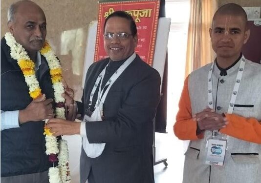 महानायक लेफ्टिनेंट जनरल श्रीमान आर.आर. निंभोरकर ने किए इस्कॉन मंदिर में दर्शन