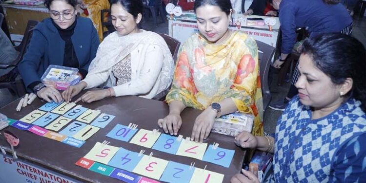 शिक्षा प्रणाली में गुणात्मक सुधार के संकल्प के  साथ  शिक्षक प्रशिक्षण कार्यशाला  सम्पन्न