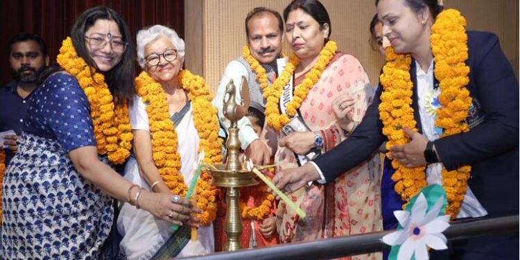 ‘डिवाइन एजुकेशन’ से बच्चे संस्कारवान बनते हैं: डा. भारती गाँधी, संस्थापिका-निदेशिका, सी.एम.एस.