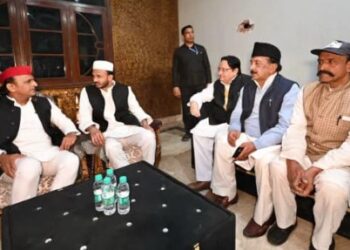 संभल में बर्क की जगह किसे मिलेगा सपा का टिकट, इशारों में सबकुछ बता गए अखिलेश यादव