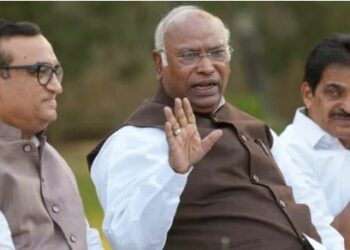 70-80 दिनों तक रुक जाएगा विकास, ये कैसा डिजिटल इंडिया; 7 चरणों में लोकसभा चुनाव कराने पर कांग्रेस