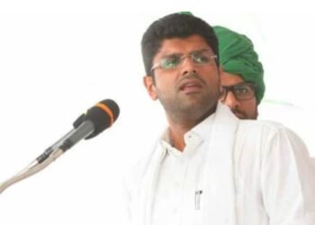 मेरे साथ खट्टर और अनिल विज की कुर्सी भी गई, सरकार से बेदखल होते ही तेवर में दुष्यंत चौटाला