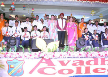 Annual Function: अवध कॉलेजिएट की रामगढ़ व दरोगा खेड़ा शाखा का वार्षिक उत्सव दरोगा खेड़ा के प्रेक्षागृह में हुआ सम्पन्न