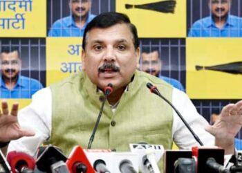 तिहाड़ को ‘गैस चैंबर’ बनाना चाहती है BJP, क्या हम चप्पल उठाने के लिए बने? 