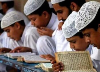 उत्तर प्रदेश के 16 हजार मदरसों से टल गया संकट, सुप्रीम कोर्ट ने लगा दी HC के फैसले पर रोक