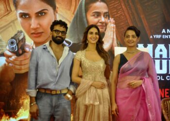 मंडला मर्डर्स के कलाकार लखनऊ में