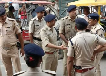 Crime News, बिहार में दिनदहाड़े अधिवक्ता की हत्या, चाय पीकर लौट रहे थे घर, बदमाशों ने सिर में मारी गोली