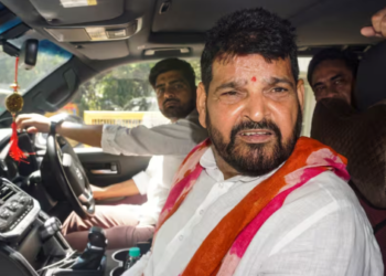 Political Muscle Flexing: ‘दबदबा था और रहेगा’; विवादों के बीच बृजभूषण शरण सिंह का शक्ति प्रदर्शन