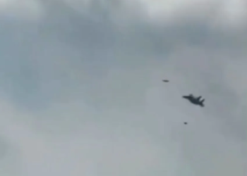 US Air Force की भारी बदनामी! F-15 Fighter Jet के रडार को चकमा देकर Iranian Shahed Drone ने कैसे किया Target हिट?