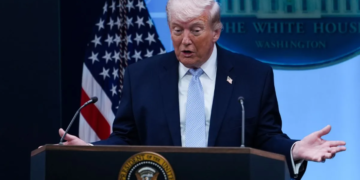 Iran US War: परमाणु खतरे और ट्रंप की दो-टूक, इजरायल के दबाव से इनकार