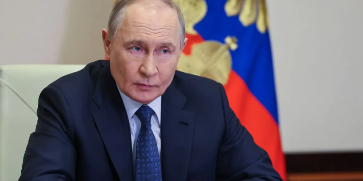 Challenges of Russia-Ukraine Truce: युद्धविराम के बीच ‘हाई अलर्ट’ पर सेनाएं; क्या 32 घंटे तक थमी रहेंगी तोपें? Ground Reality & Tensions