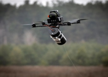 Hezbollah के नए Fiber-Optic Drones ने बढ़ाई Israeli रक्षा प्रणालियों की चिंता