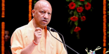 UP Workers Welfare: योगी सरकार की नई नीति, नोएडा सहित पूरे प्रदेश में कामगारों की सुरक्षा और सुविधाएं होंगी सख्त