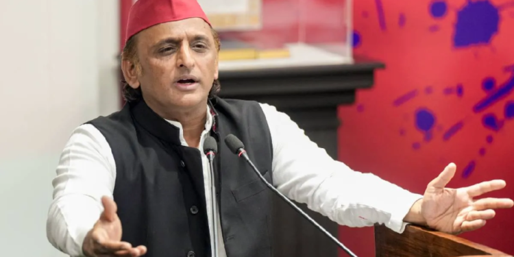 Akhilesh Yadav UP: बिजली-पेंशन के वादों से अखिलेश ने बढ़ाई राजनीतिक तपिश, भाजपा पर लगाया भ्रष्टाचार का आरोप