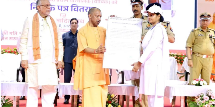 Uttar Pradesh Police में 1 लाख नई भर्तियां, CM Yogi ने Lucknow में की बड़ी घोषणा