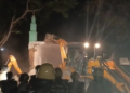 Anti-Encroachment Drive: सीतापुर में तालाब की जमीन पर बना अवैध ढांचा गिराया, 500 Police Personnel रहे तैनात।