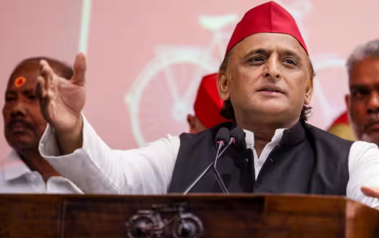 Lucknow में बोले Akhilesh Yadav: समाजवादियों ने सिखाया Expressway बनाना, BJP को घेरा