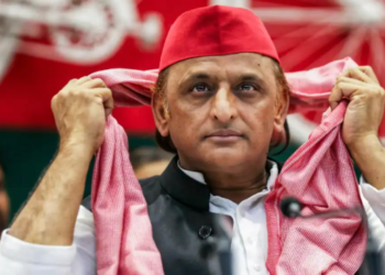CM Yogi और Akhilesh Yadav के बीच Women Reservation पर छिड़ी जुबानी जंग