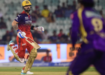 Virat Kohli ने KKR के खिलाफ रचा इतिहास, T20 क्रिकेट में बनाए 14,000 रन