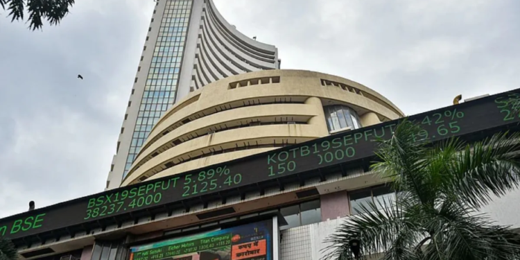 Stock Market में लौटी रौनक, BSE Sensex और NSE Nifty हरे निशान पर खुले