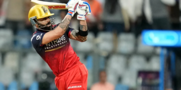 Virat Kohli Record: विराट कोहली ने तोड़ा रोहित शर्मा का सबसे बड़ा कीर्तिमान, आईपीएल इतिहास में सर्वाधिक मैच खेलने वाले दिग्गज खिलाड़ी बने, अब लगातार दूसरी बार आरसीबी को चैंपियन बनाने और खिताब अपने नाम करने पर टिकी हैं पूरी दुनिया की निगाहें
