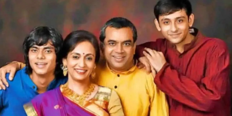 Paresh Rawal के बेटों ने बॉलीवुड में जमाया सिक्का: एक बिखेर रहा पर्दे पर जलवा, तो दूसरा बिहाइंड द सीन दिखा रहा हुनर