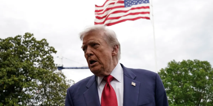 Middle East में युद्ध की आहट और Donald Trump का कड़ा रुख