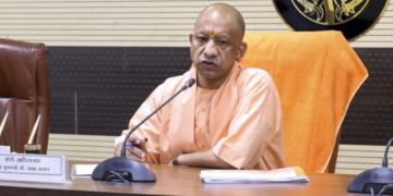 Yogi Adityanath के निर्देश पर UP के 75 जिलों में राहत कार्य: पीड़ित परिवारों को मिली 4 लाख की सहायता राशि