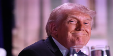 Iran और USA के बीच बढ़ता तनाव, Donald Trump ने ईरानी सैन्य शक्ति को बताया शून्य