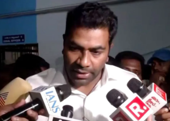 Sanatan Dharma पर Udhayanidhi Stalin के बयान से भड़की BJP, CR Kesavan ने की Rahul Gandhi से तुलना