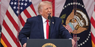 America और Iran के बीच डील में देरी, Donald Trump ने Tehran विवाद पर CNN और WSJ को घेरा