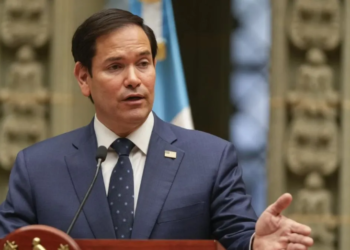 Marco Rubio ने Iran के खिलाफ सैन्य अभियान की समाप्ति की घोषणा की, Persian Gulf में फंसे जहाजों को लेकर Pete Hegseth की चेतावनी